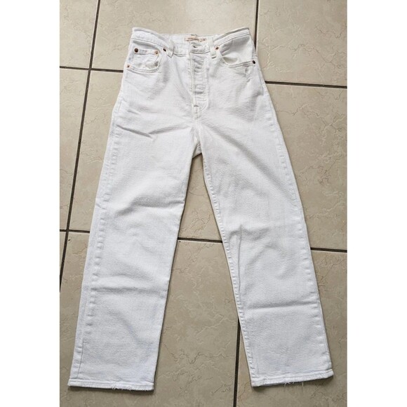 Levi's High Rise Jeans White Ribcage Ankle Jeans Size 26x27 Button Zip Fly - Picture 1 of 8